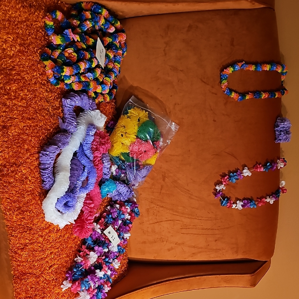 Costume Flower Lays